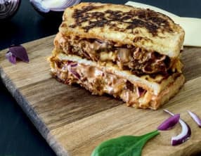 Croque-monsieur façon pain perdu au porc effiloché