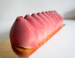 Bûche vanille fruits rouges