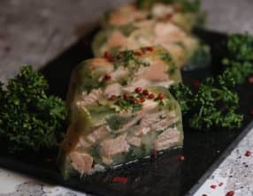 Persillé de saumon en gelée de légumes