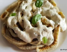 Pâtes aux œufs sauce au fromage