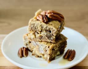 Blondie au tahini et pacanes