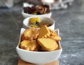 Biscuits salés au beurre noisette et polenta