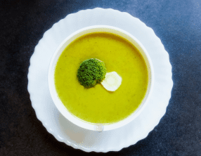 Potage au brocoli et au panais