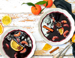 Soupe froide de vin aux épices de Noël