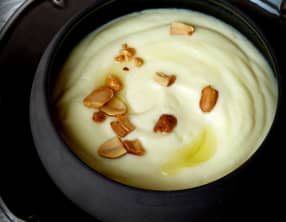 Purée douce de céleri aux cacahuètes