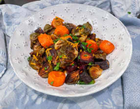 Choux de Bruxelles rôtis au four sauce japonaise