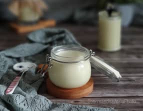 Pâte à tartiner au chocolat blanc et noix de coco