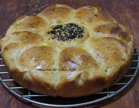 Pain brioché fleur de tournesol à la fleur d'oranger