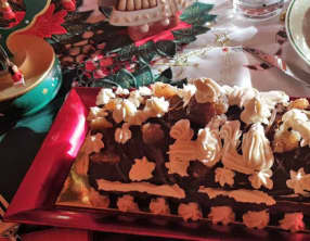 Bûche de Noël au chocolat et marrons