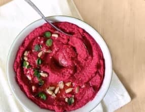 Hummus à la betterave et menthe