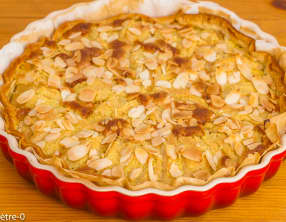 Tarte aux poires, chocolat et crème d'amandes