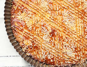 Galette des rois bretonne au sésame et aux raisins