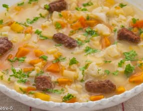 Soupe de légumes aux boulettes
