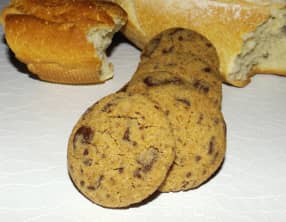 Cookies au pain sec et aux pépites de chocolat noir