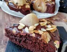 Gâteau chocolat et poires entières