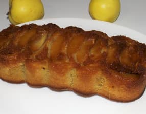 Quatre-quarts renversé aux pommes