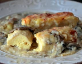 Quenelles gratinées aux champignons et sauce Mornay