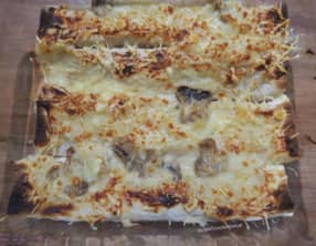 Lavash au jambon ou poulet à la béchamel aux champignons gratiné