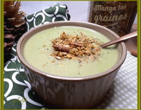 Velouté de chou-fleur et brocolis au lait d’amande