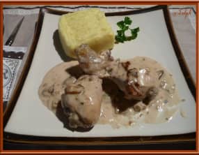 Poulet à la crème et aux herbes