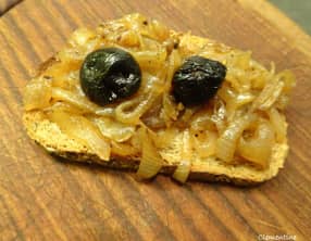 Tartine de confit d'oignons