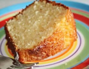 Gâteau au yaourt et noix de coco