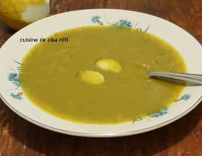 Soupe de lentilles vertes aux zestes de citron