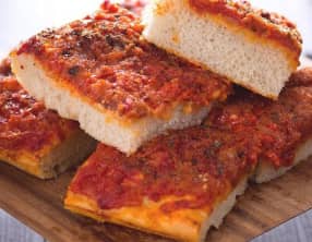 Sfincione palermitano