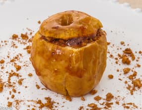 Pommes au four, miel, cannelle et noix