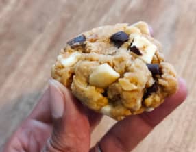 Cookies aux 2 chocolats et cacahuètes