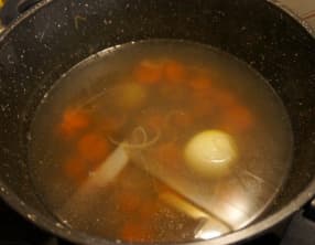 Merlu au court-bouillon