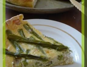 Quiche aux asperges et moutarde