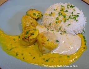 Saints jacques au safran, à l'écume de corail et main de bouddha