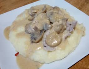 Le filet mignon sauce aux champignons