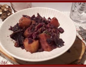 Chou rouge, pommes de terre et lardons
