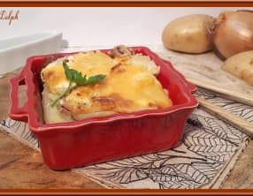 Gratin de pommes de terre à la saucisse de Montbéliard et poitrine fumée