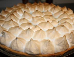 Tarte à la rhubarbe meringuée