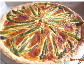 Tarte aux asperges vertes, Caprice des Anges, parmesan et origan