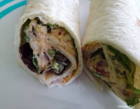 Wraps de poulet, pommes et curry