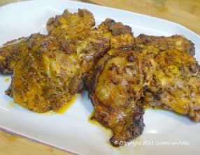 Hauts de cuisse de poulet à la portugaise et smashed potatoes