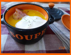 Capuccino de carottes au lard