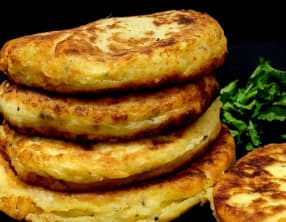 Galettes de pommes de terre aux fromages