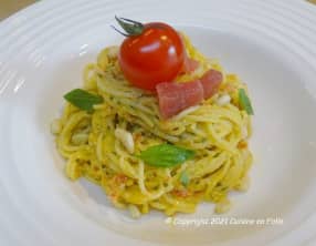 Spaghetti sauce ricotta et tomates cerises, basilic et thon cru