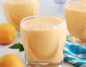 Smoothie à l'abricot et yaourt