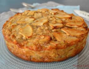 Gâteau léger aux pommes et aux flocons d’avoine
