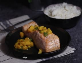 Filet de saumon mangue basilic