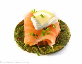 Crêpes vertes au saumon fumé