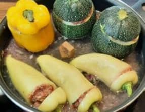Courgettes rondes et poivrons farcis