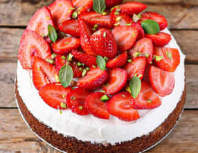 Gâteau fraises et pistaches