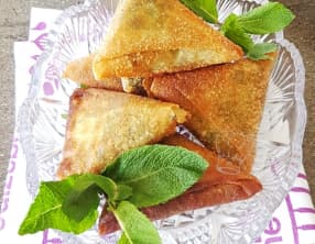 Bricks aux oeufs brouillés et épinards